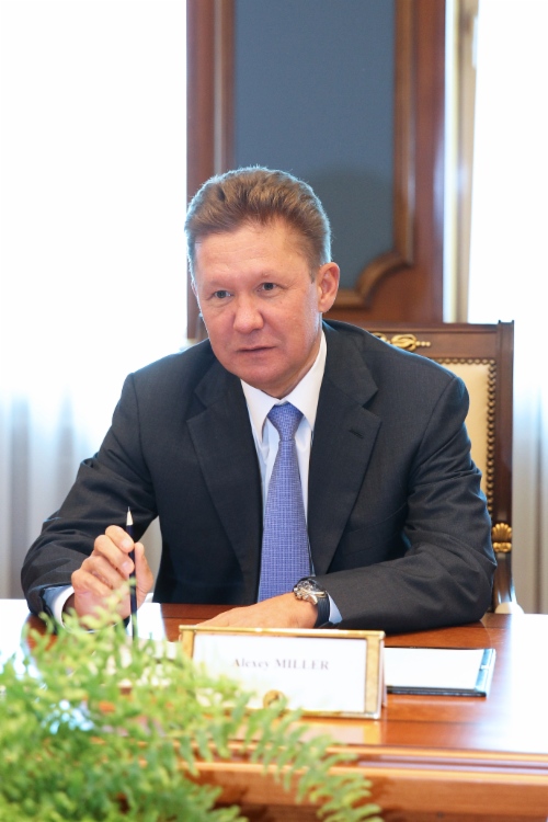 Алексей Миллер во время рабочей встречи с Чрезвычайным и Полномочным Послом Республики Сербия в Российской Федерации Славенко Терзичем