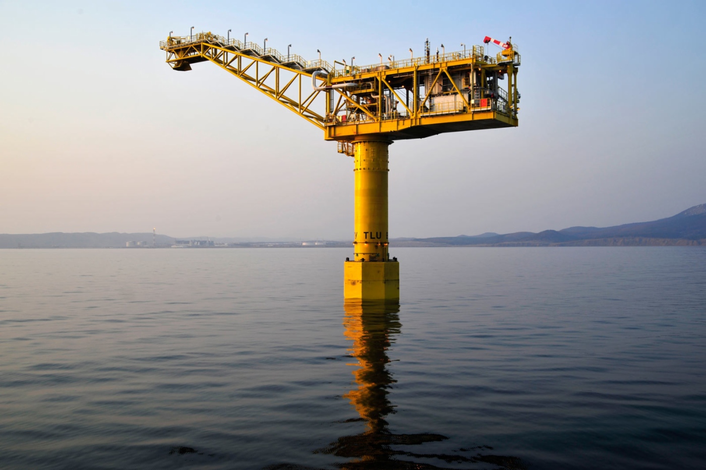 Выносное причальное устройство для отгрузки нефти, проект «Сахалин-2»