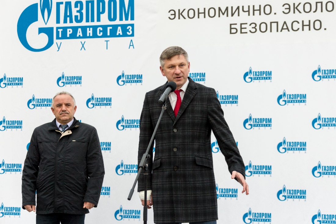 Заместитель генерального директора по общим вопросам ООО «Газпром трансгаз Ухта» Дмитрий Волков (справа) и руководитель администрации МОГО «Ухта» Магомед Османов