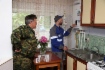 Cотрудник «Газпром газораспределение Дальний Восток» настраивает работу котла в доме жителя микрорайона «Слобода» в Уссурийске