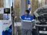 Процесс заправки первых машин