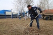 Во время субботника возле водноспортивного комплекса в Иркутске