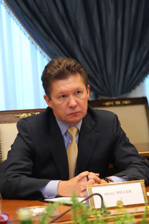 Алексей Миллер во время рабочей встречи с Чрезвычайным и Полномочным Послом Японии в России Тикахито Харада