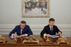 В Санкт-Петербурге состоялась рабочая встреча Алексея Миллера и Губернатора Сахалинской области Валерия Лимаренко