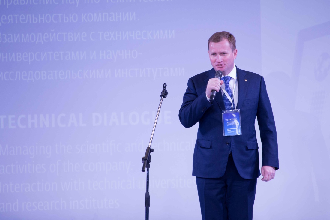 Заместитель губернатора Тюменской области Вячеслав Вахрин