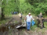 Во время субботников газовики убрали бытовой мусор и валежник