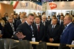 Дмитрий Доев демонстрирует газотурбинный двигатель ДГ-90 Председателю Правления ПАО «Газпром» Алексею Миллеру, губернатору Санкт-Петербурга Георгию Полтавченко, Председателю Совета директоров ПАО «Газпром» Виктору Зубкову и Заместителю Председателя Правления ПАО «Газпром» Виталию Маркелову (слева направо)