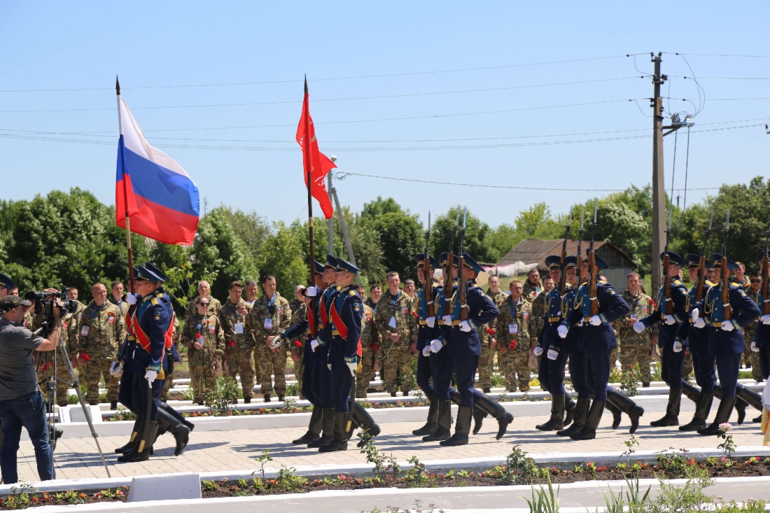 Церемония перезахоронения в рамках международной военно-патриотической акции «Вахта памяти — 2018»