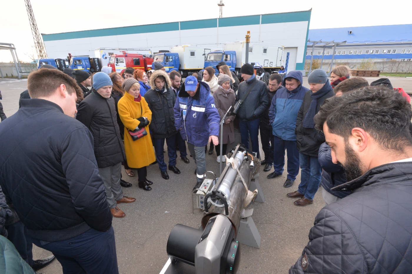 Молодые специалисты дочерних предприятий «Газпрома» на производственной выставке, 14 ноября 2019 года
