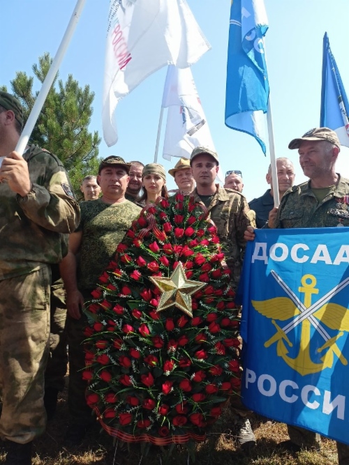 Церемония захоронения останков 75 советских воинов в станице Неберджаевской