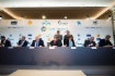 Председатель Правления Wintershall Holding GmbH Марио Мерен, Член Исполнительного комитета концерна Shell Маартен Ветселаар, Исполнительный директор Nord Stream 2 AG Маттиас Варниг, Алексей Миллер, Генеральный директор ENGIE SA Изабель Кошер, Председатель Правления Uniper SE Клаус Шефер и Председатель Правления OMV AG Райнер Зеле подписали соглашения о финансировании проекта газопровода «Северный поток — 2»