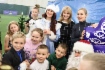 Организаторы благотворительной акции с детьми