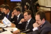 Председатель Правительства РФ Дмитрий Медведев (второй справа) провел в «Газпром межрегионгазе» совещание по налогообложению нефтегазовой отрасли