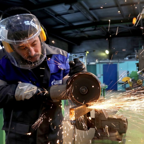 Победная фотография Юрия Меремкулова — «Высекая солнце. Газоэлектросварщик» Победная фотография Юрия Меремкулова — «Высекая солнце. Газоэлектросварщик»