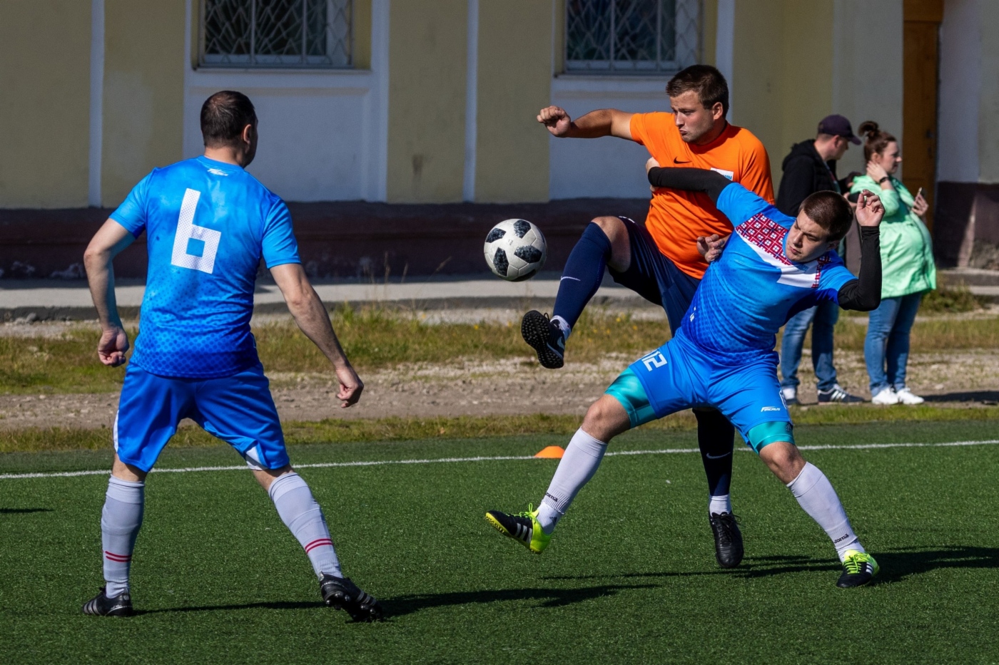Футбол