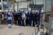 Специалист ООО «Газпром добыча Ноябрьск» рассказывает школьникам о принципах работы газового промысла