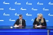 Подписаны документы в области развития рынка газомоторного топлива, переработки и сжижения природного газа