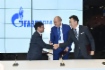 В рамках VII Петербургского международного газового форума Вице-президент PetroChina Хуан Вэйхэ (по доверенности от CNPC), Виталий Маркелов и Исполнительный вице-президент по транспортировке, переработке и маркетингу АО «Национальная компания „КазМунайГаз“» Данияр Берлибаев подписали Меморандум о взаимопонимании
