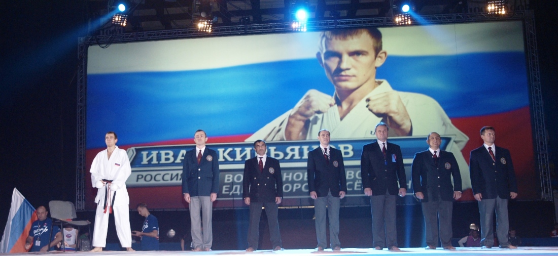 Иван Кирьянов (слева) перед «Битвой Чемпионов-6»